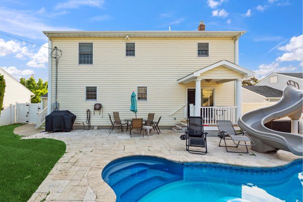 Exterior, Playground, Pool