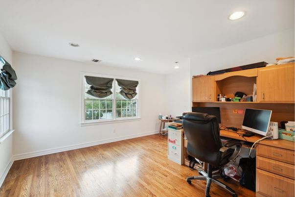 Home Office, Interior, Recessed Lighting, Wood Texture Flooring