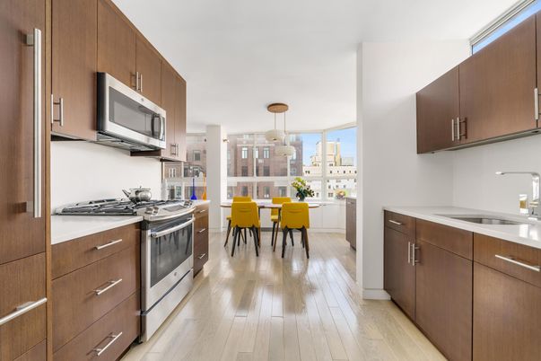 Dining room, Interior, Kitchen, Pendant Lights, Stainless Steel Appliances, Wood Texture Flooring