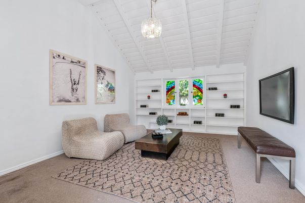 Interior, Living room, Pendant Lights