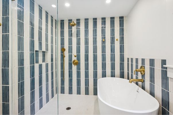 Bathroom, Free Standing Baths, Interior, Recessed Lighting