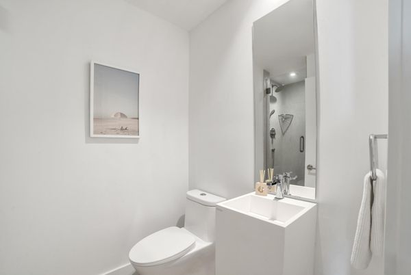 Bathroom, Interior, Recessed Lighting