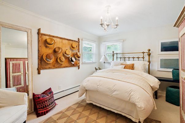 Bedroom, Chandelier, Interior