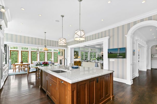 Dining room, Interior, Kitchen, Pendant Lights, Recessed Lighting, Wood Texture Flooring