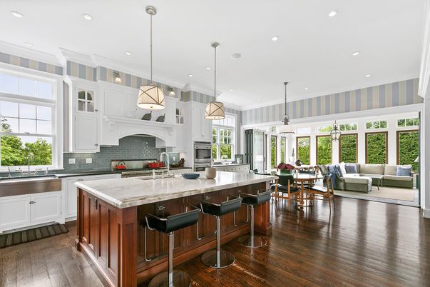 Dining room, Interior, Kitchen, Living room, Pendant Lights, Recessed Lighting, Stainless Steel Appliances, Wood Texture Flooring