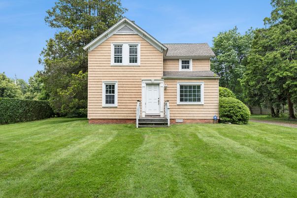 Backyard, Exterior, Facade, Farmhouse