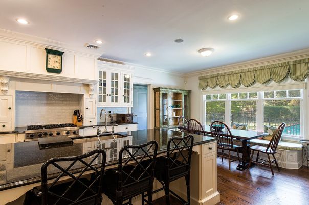 Dining room, Interior, Kitchen, Recessed Lighting, Stainless Steel Appliances, Wood Texture Flooring