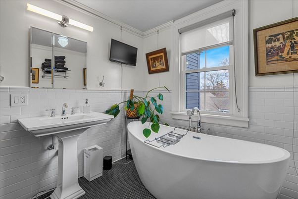 Bathroom, Free Standing Baths, Interior
