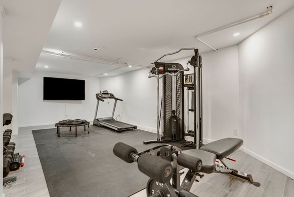 Fitness Equipment, Interior, Recessed Lighting, Wood Texture Flooring