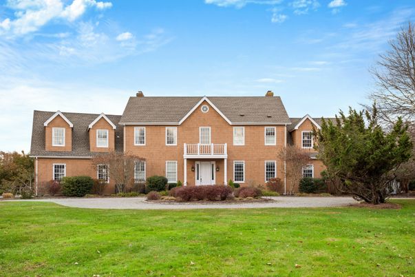 Backyard, Exterior, Facade, Georgian