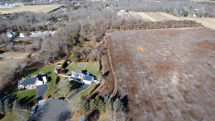 Exterior, Drone
