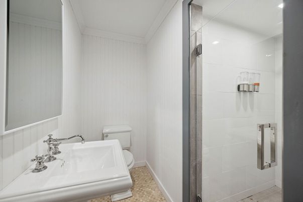 Bathroom, Interior, Recessed Lighting