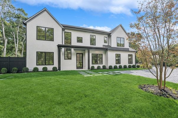 Backyard, Exterior, Facade, Farmhouse