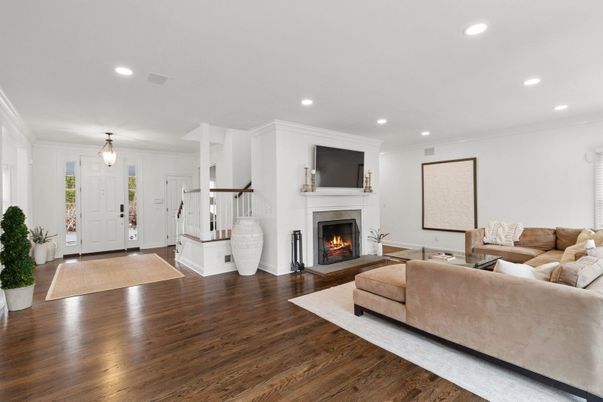 Fireplace, Interior, Living room, Pendant Lights, Recessed Lighting, Wood Texture Flooring