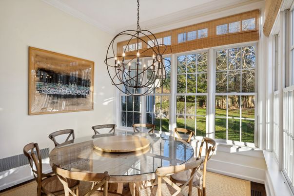 Chandelier, Dining room, Interior