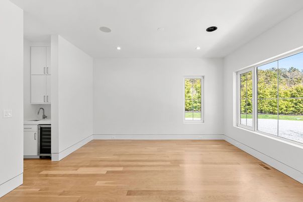 Empty room, Interior, Recessed Lighting, Wood Texture Flooring