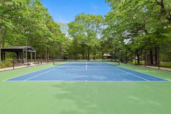 Exterior, Tennis Courts