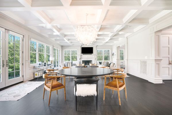 Chandelier, Dining room, Fireplace, Interior, Wood Texture Flooring
