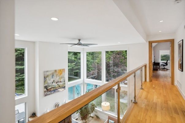 Interior, Recessed Lighting, Wood Texture Flooring