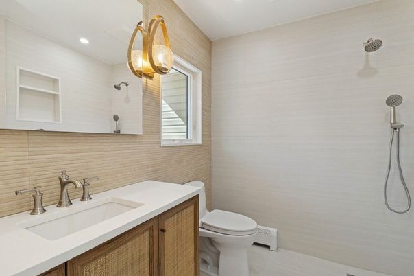 Bathroom, Interior, Recessed Lighting
