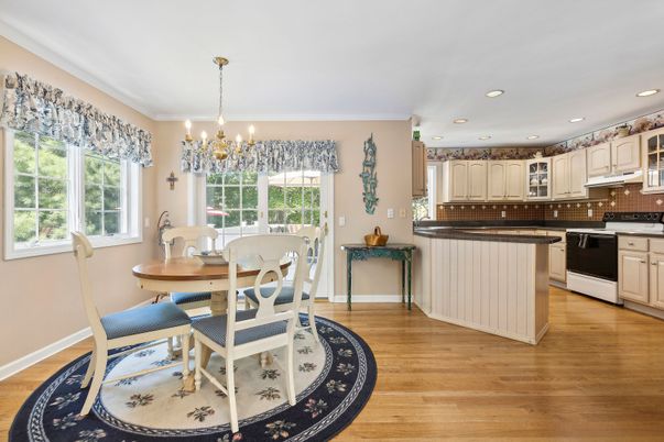 Chandelier, Dining room, Interior, Kitchen, Recessed Lighting, Wood Texture Flooring