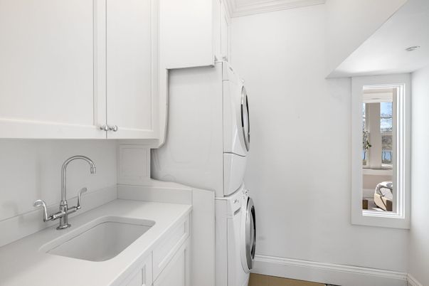 Interior, Washer