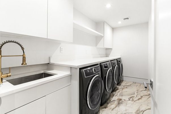 Interior, Marble, Recessed Lighting, Washer