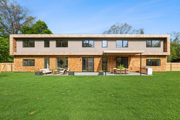 Backyard, Exterior, Facade, Modern