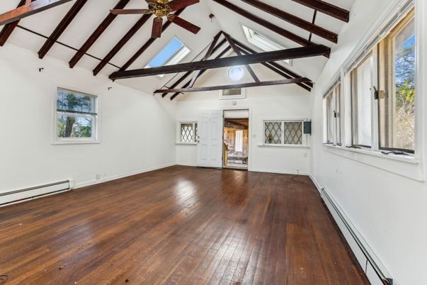Empty room, Interior, Wooden Beams, Wood Texture Flooring