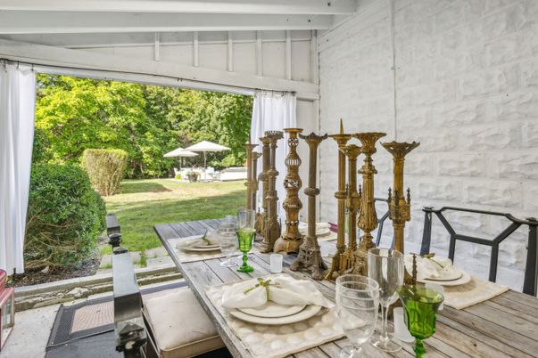 Dining room, Interior