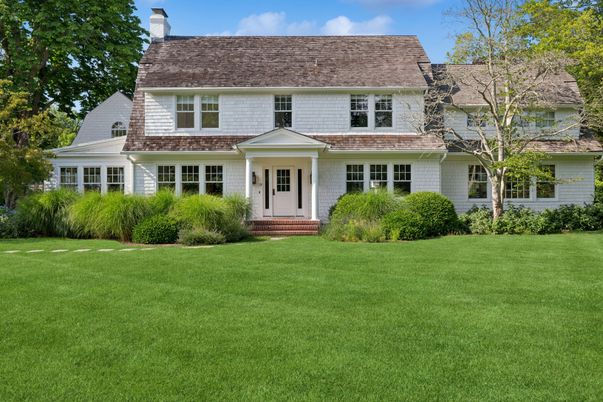 Exterior, Facade, Cape Cod