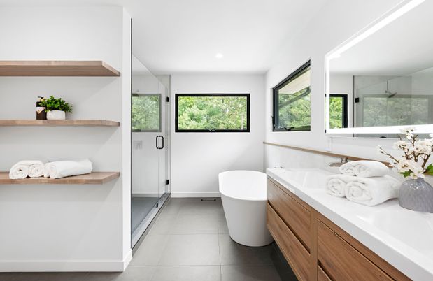 Bathroom, Free Standing Baths, Glass Shower, Interior, Recessed Lighting