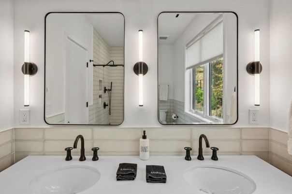 Bathroom, Dual Sink Vanities, Interior