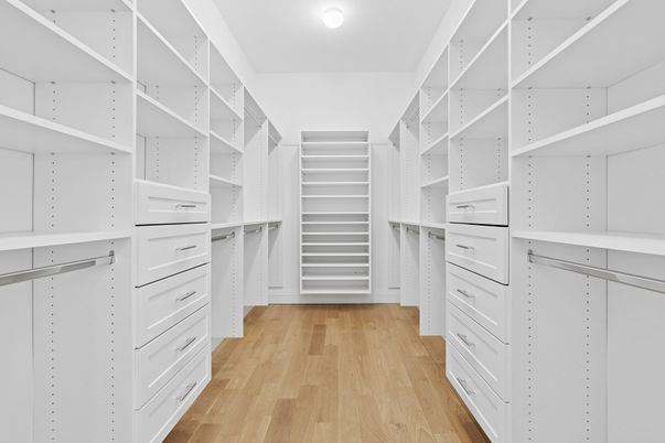 Interior, Walk-in Closets, Wood Texture Flooring