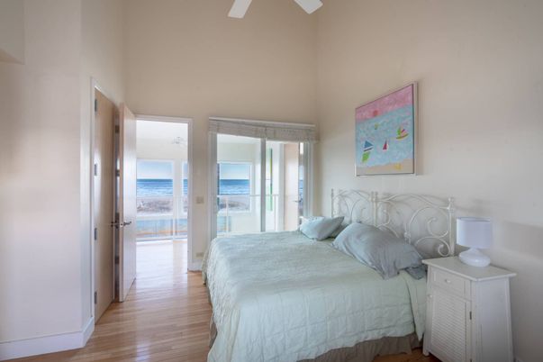 Bedroom, Interior, Water, Wood Texture Flooring