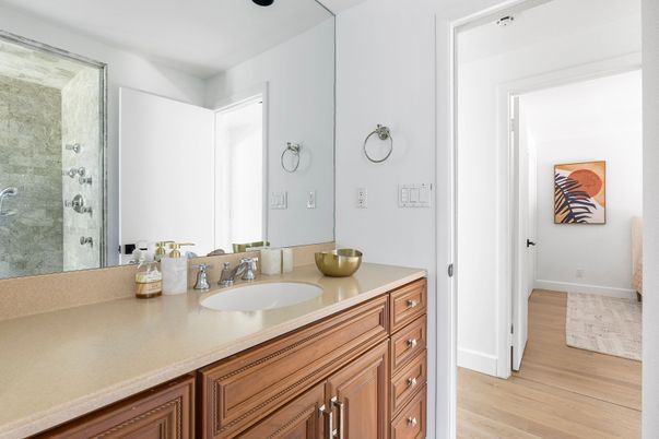 Bathroom, Dual Sink Vanities, Interior, Wood Texture Flooring