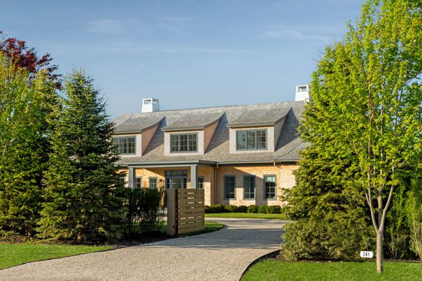 Exterior, Facade, Cape Cod