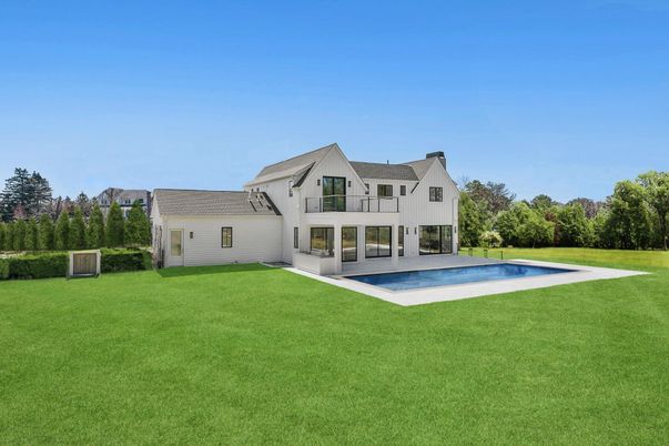 Backyard, Exterior, Pool