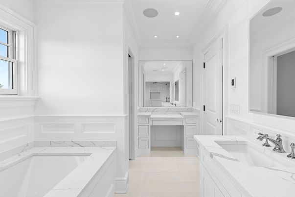 Bathroom, Dual Sink Vanities, Interior, Recessed Lighting