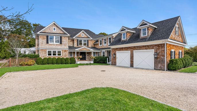 Attached, Exterior, Facade, Brick Facade, Cape Cod