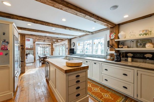Chandelier, Interior, Kitchen, Pendant Lights, Recessed Lighting, Wooden Beams, Wood Texture Flooring