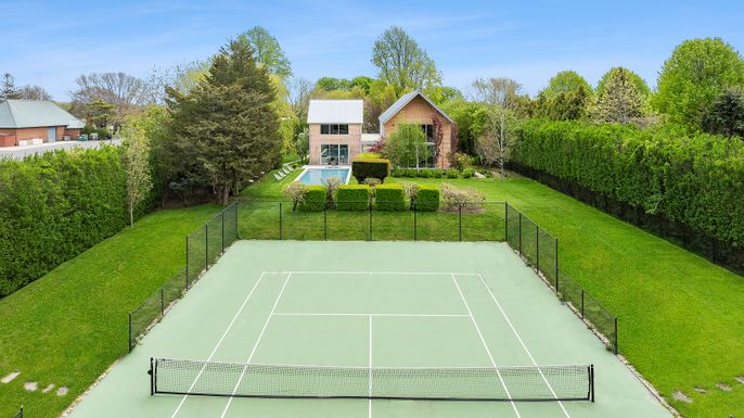 Exterior, Tennis Courts