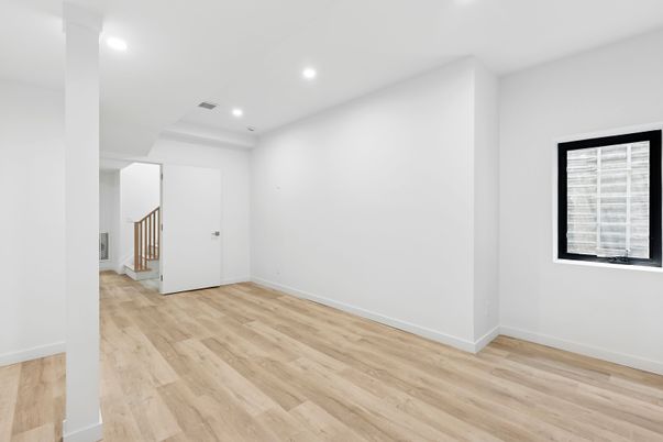 Empty room, Interior, Recessed Lighting, Wood Texture Flooring