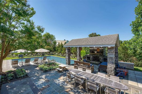 Exterior, Fireplace, Pool