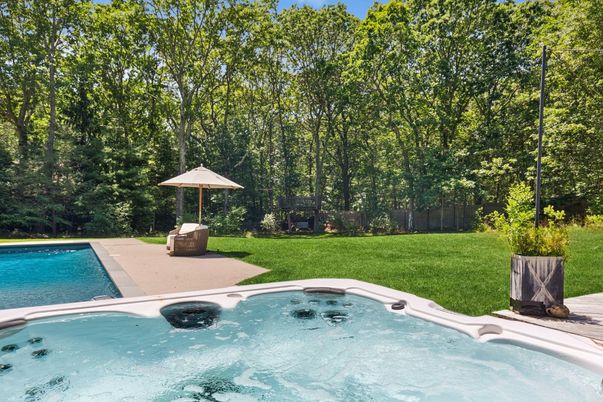 Exterior, Hot Tub, Pool