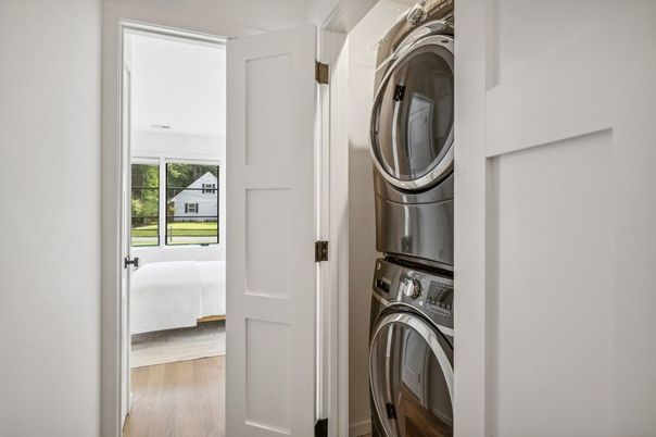 Interior, Utility Closets, Washer, Wood Texture Flooring