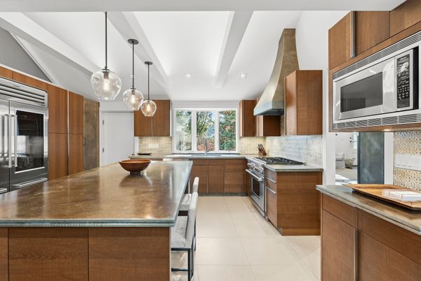 Interior, Kitchen, Pendant Lights, Recessed Lighting, Stainless Steel Appliances