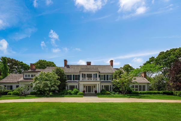 Backyard, Exterior, Facade, French Provincial