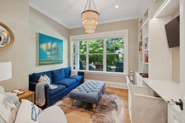 Chandelier, Interior, Living room, Recessed Lighting, Wood Texture Flooring