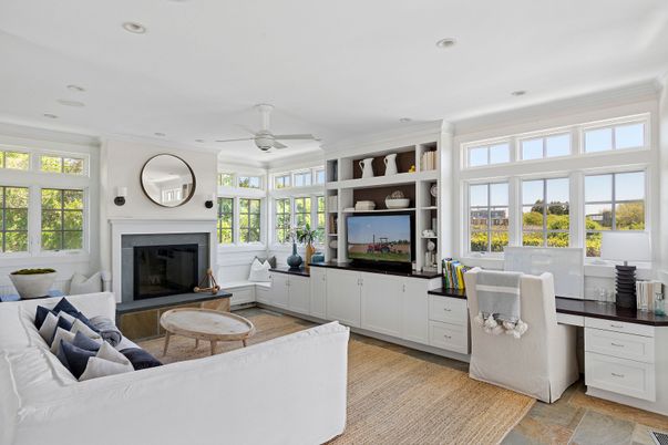 Fireplace, Interior, Living room, Recessed Lighting